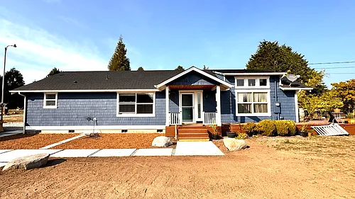 5469 S Shore Dr Photo 1