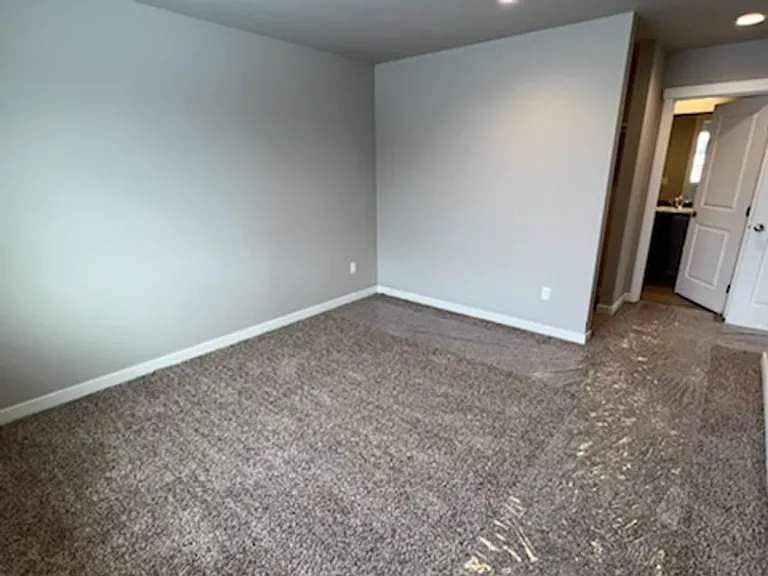 1090 S New Oak Ln — Photo 13