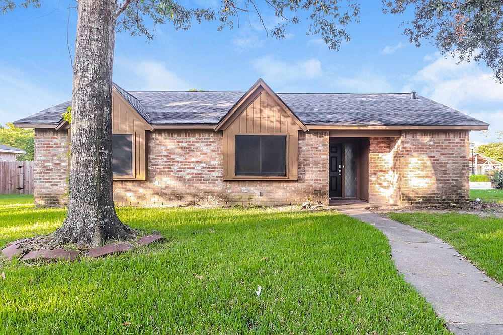 ハウス House  M.D 8844 W Eminence Dr, Boise, ID 83714 | Realtor.com®