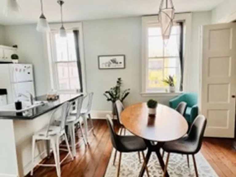 227 W Broughton St #3 — Photo 15