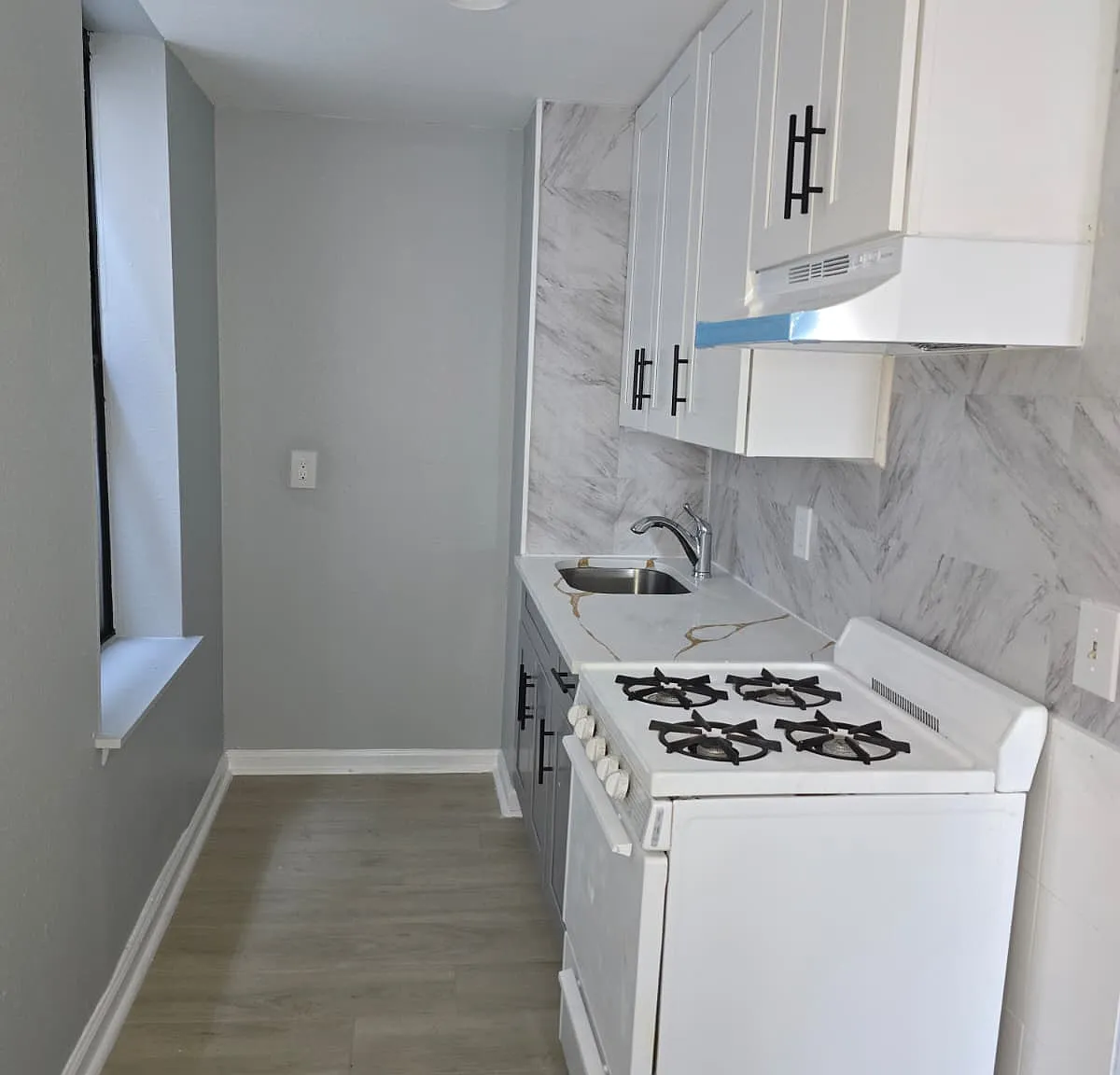 1 bed, $2,100 — Photo 2