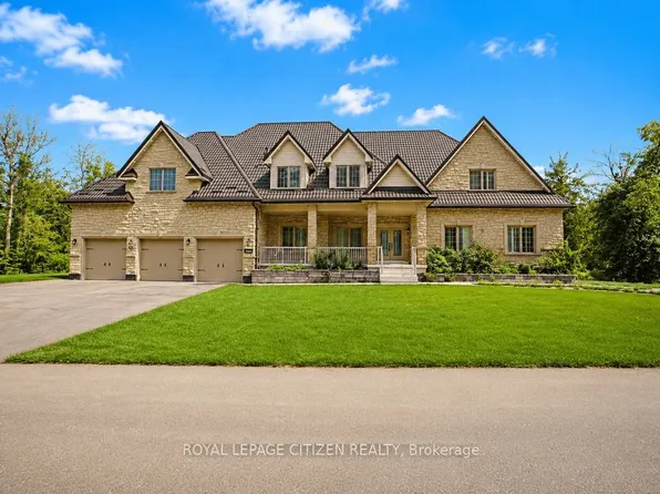 3965 Algoma Ave, Innisfil, ON L9S 2M1