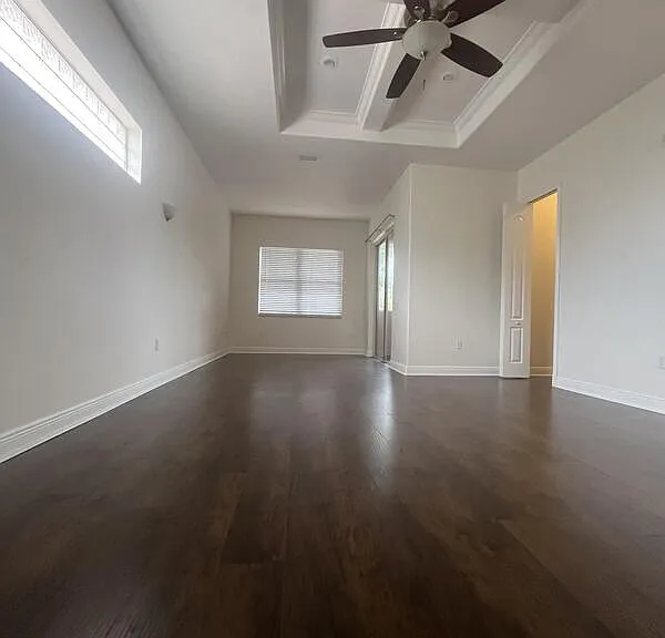 2119 Montclair Dr — Photo 5