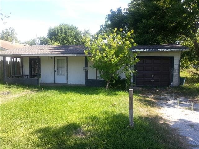 1st image of 2333 8th Ave N