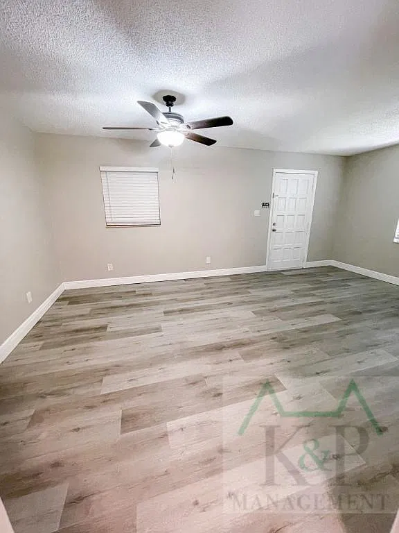 515 Duchess Ct, unit 3 — Photo 4