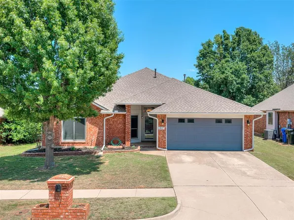 917 Goshawk Dr, Norman, OK 73072