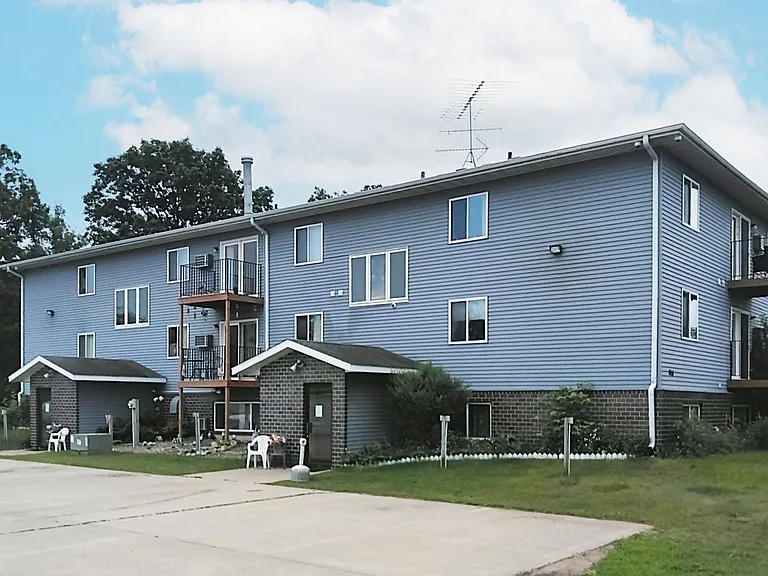 956 US Highway 10 — Photo 1