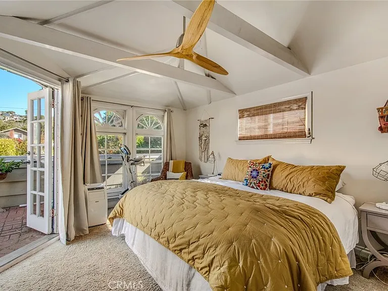 1165 Catalina — Photo 16