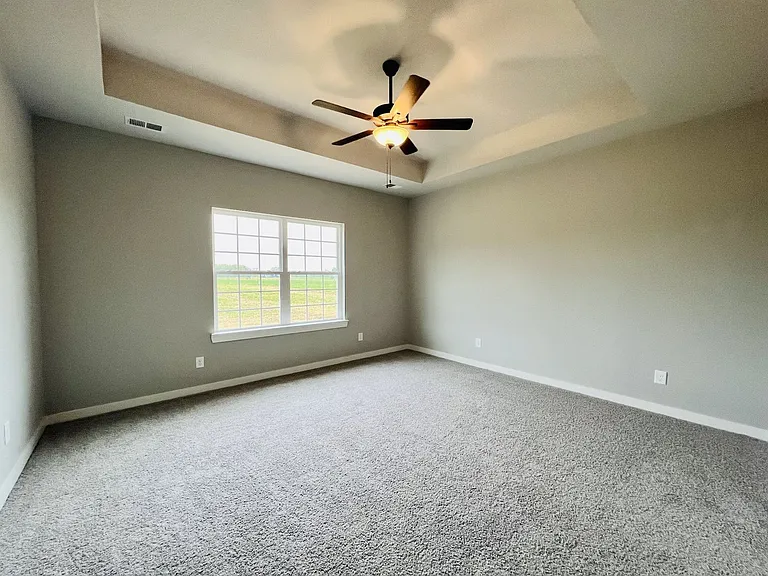 731 N Main St — Photo 18