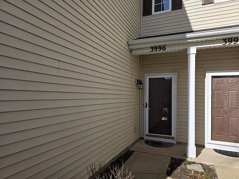 3996AURORA Blackstone Dr — Photo 16