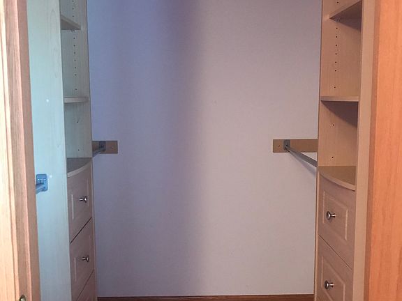 2nd bedroom closet 