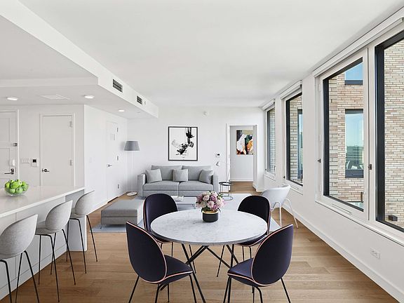5th image of 146 Pierrepont St APT 17D
