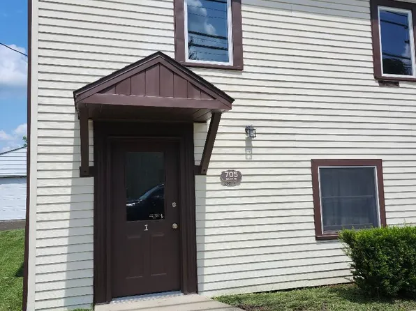 705 Church St, Wampum, PA