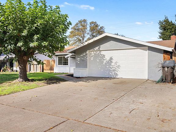 4th image of 2115 W Hammer Ln
