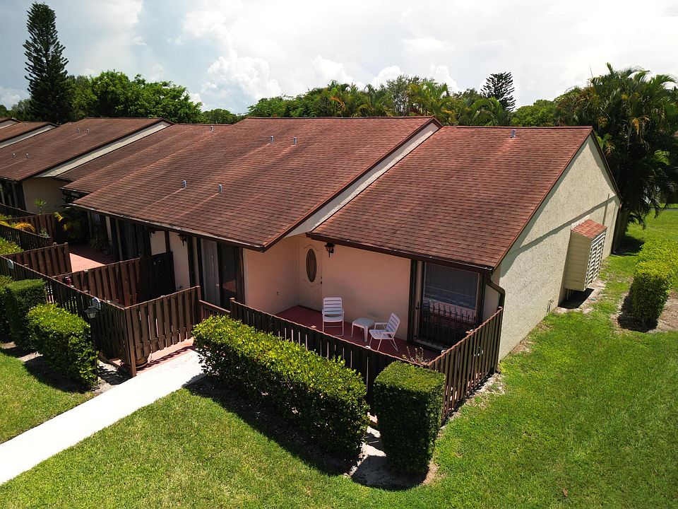 1st image of 1018 Green Pine Boulevard #F