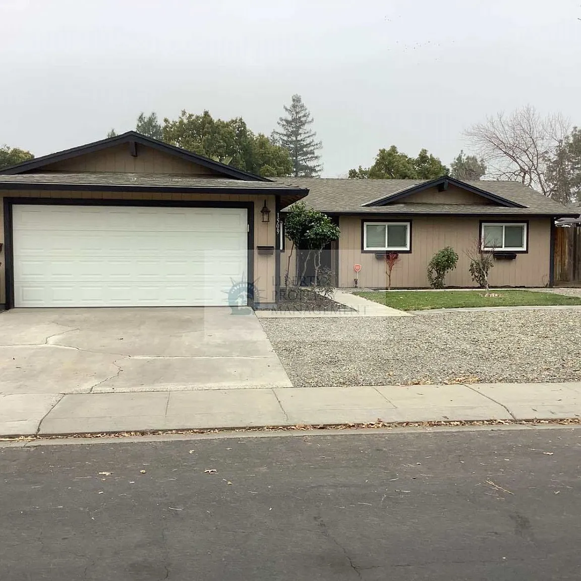 1509 Staci Ln photo 1