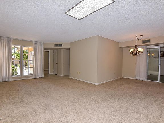 Living Room-Dining Room