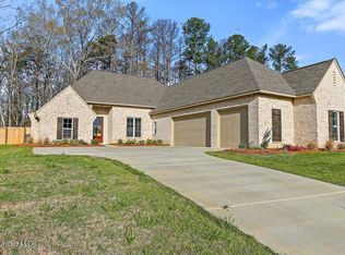 689 Bearing Way, Brandon, MS 39047