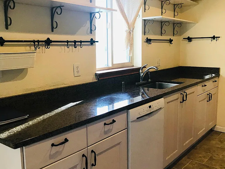 4425 Greenwood Ave N #105 — Photo 7
