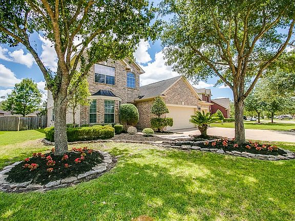 2nd image of 3404 Highland Point Ln