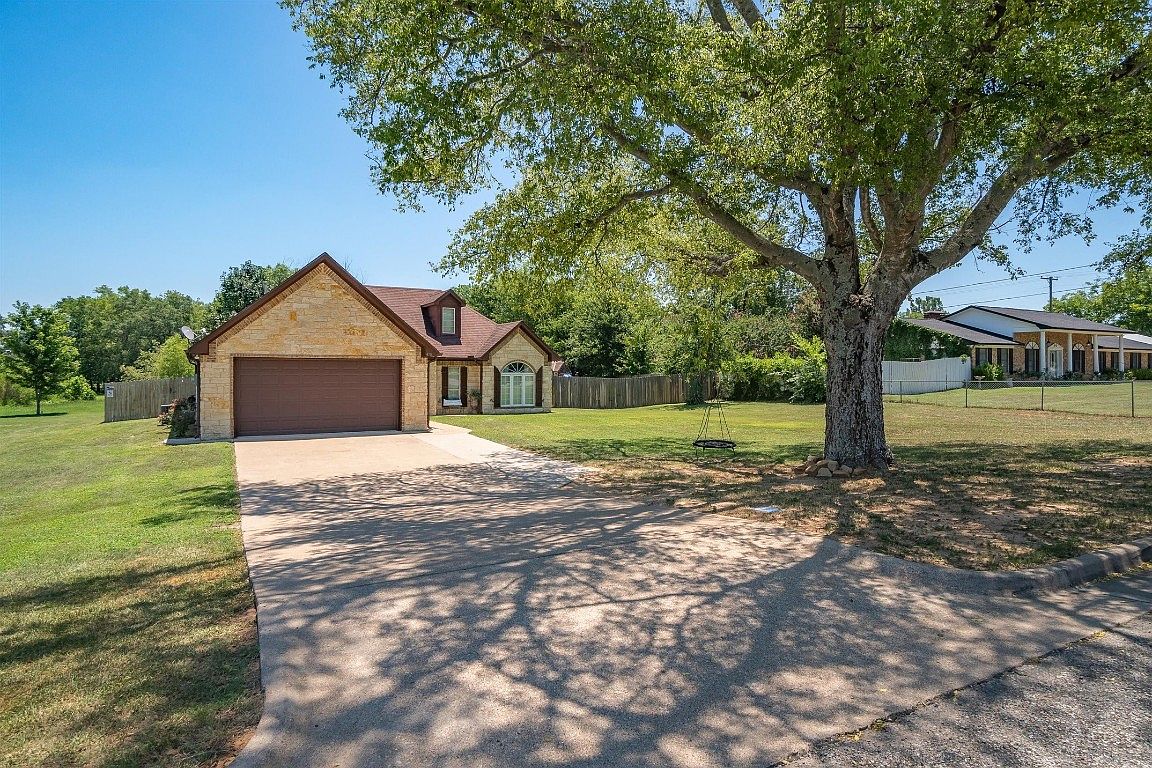 475 S Oak St, Van, TX 75790 Zillow