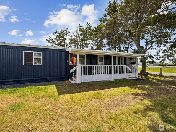 700 S Rain Street NE, Ocean Shores, WA 98569