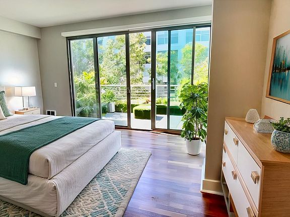 5th image of 219 Brannan St Unit 2F