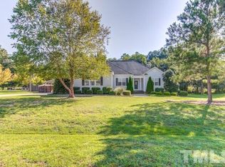 28 Lake Tree Ct, Four Oaks, NC 27524