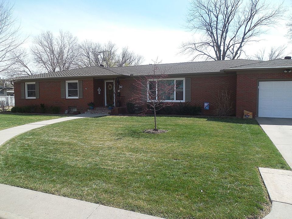702 Pats Dr, Garden City, KS 67846 Zillow