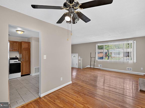 5th image of 5711 Old Temple Hill Rd