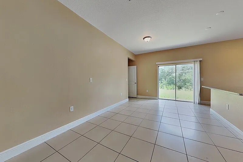4 bed, 2.0 bath, 1580 sqft, $1,750 — Photo 4