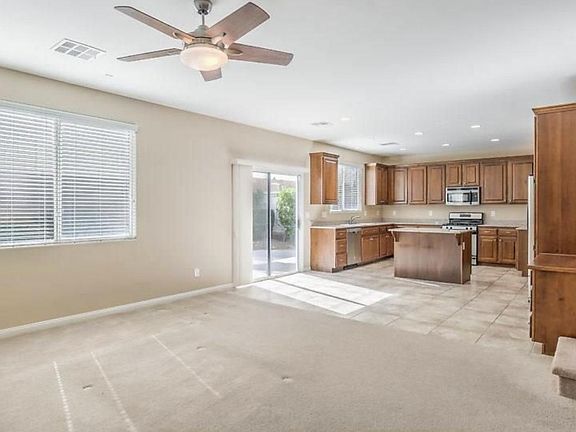 3rd image of 10107 Lexington Pines Ave