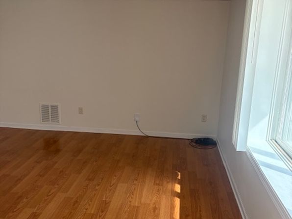 121 Fullmer St #5