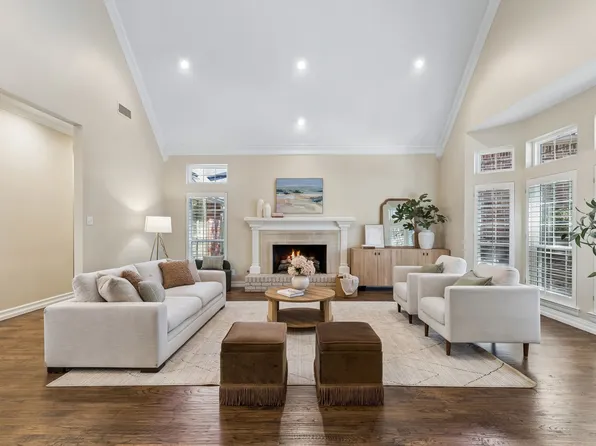 7207 Abrams Place Ct, Dallas, TX 75231