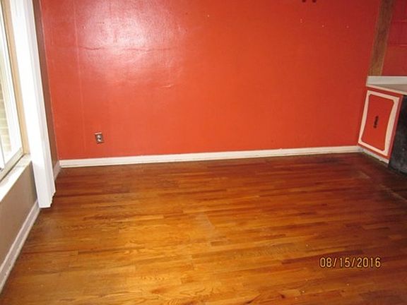 4th image of 706 Punta Gorda St