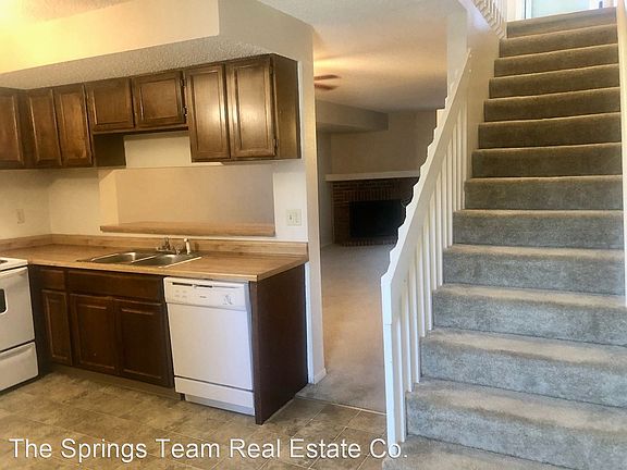 4th image of 7540 Banner Ct #7546