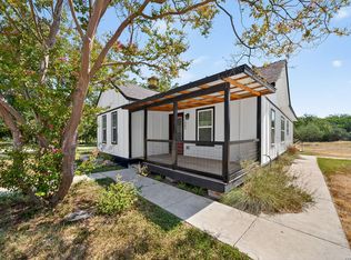 1203 Avenue J, Hondo, TX 78861