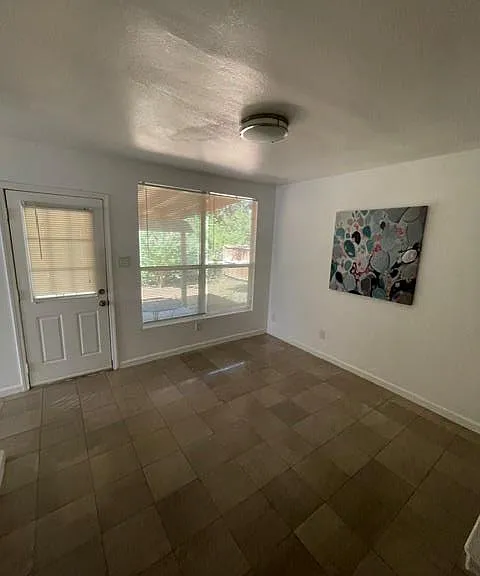 4611 Glissman Rd — Photo 5