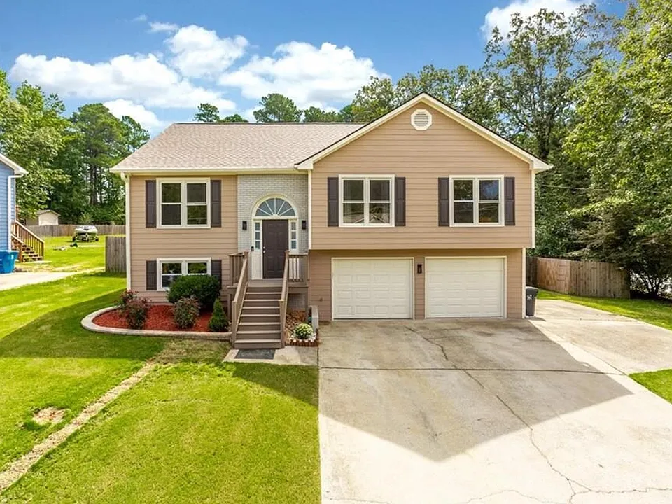 2315 Castle Royale Dr
