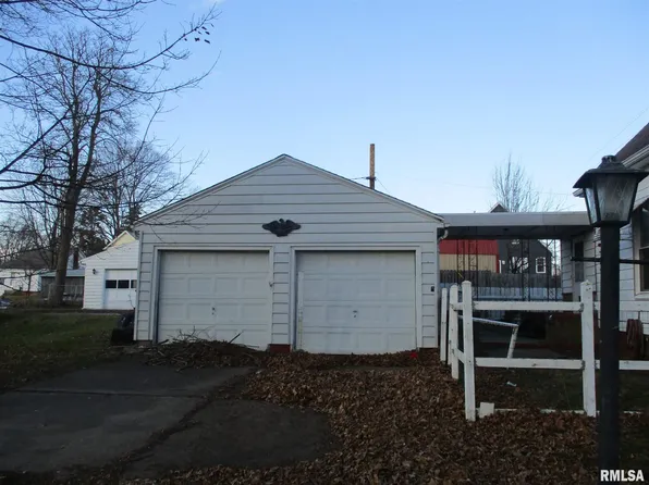 714 E 7th St, Kewanee, IL 61443