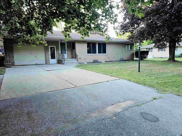 5434 Christena Rd, Bay City, MI 48706