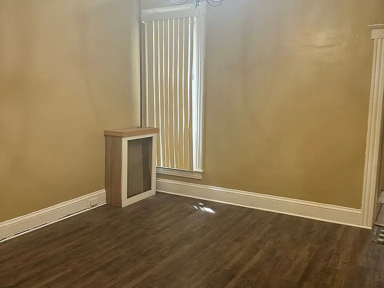 1820 Ruxton Ave — Photo 3