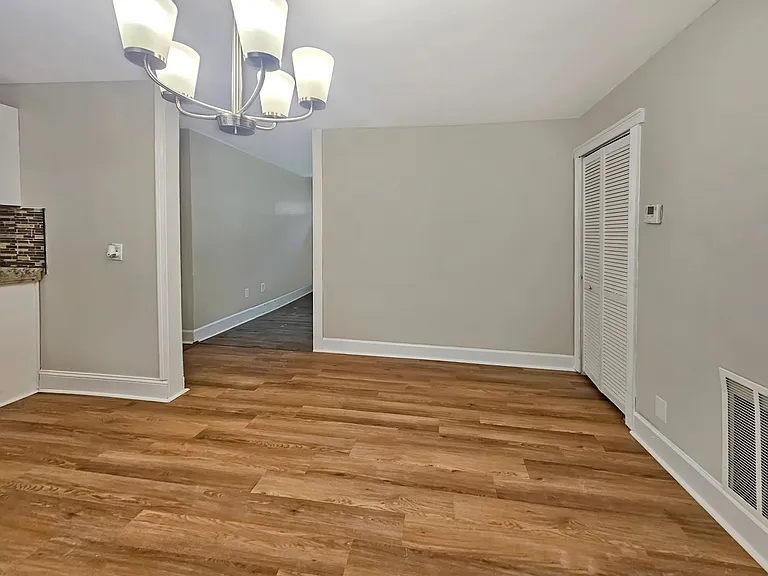 382 Cologne Dr SE — Photo 14