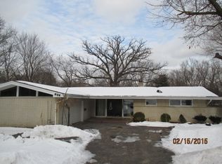 804 Edgewater Dr, Naperville, IL