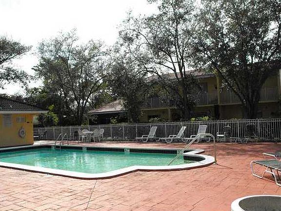 4th image of 6728 NW 166th Ter #405