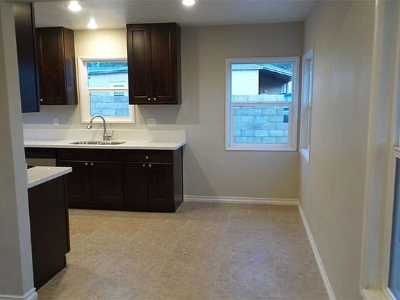5th image of 14990 Orchid Ave