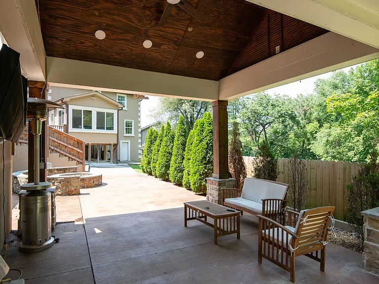 4036 Creekside Dr — Photo 39