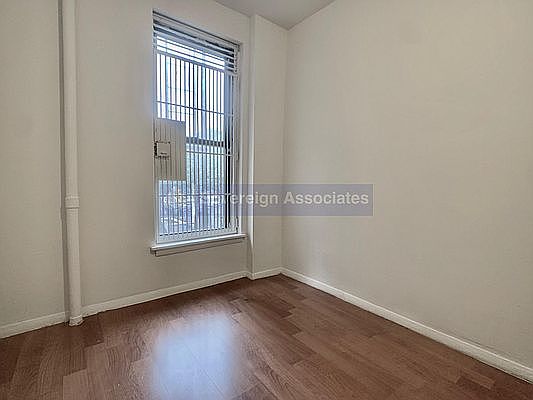 5th image of 401 E 68th St #22C