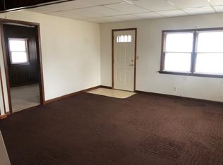 105 E Dunbar St, Mahomet, IL 61853