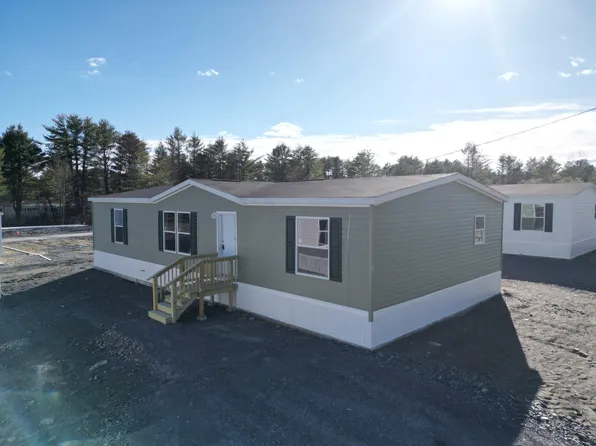 26 Amelia Lane, Waterville, ME 04901